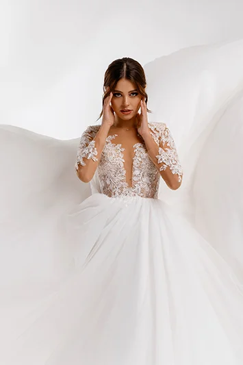 Ажурное свадебное платье с кружевом